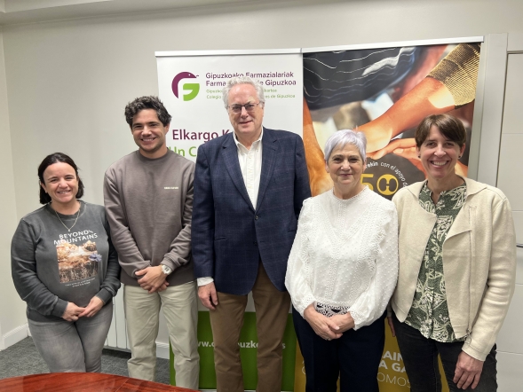 ALCER Gipuzkoa y el Colegio Oficial de Farmacéuticos firman un acuerdo para reforzar la prevención y el abordaje de la e