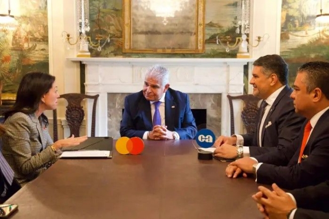 Caja de Ahorros y Mastercard impulsan la digitalización de los subsidios estatales en Panamá