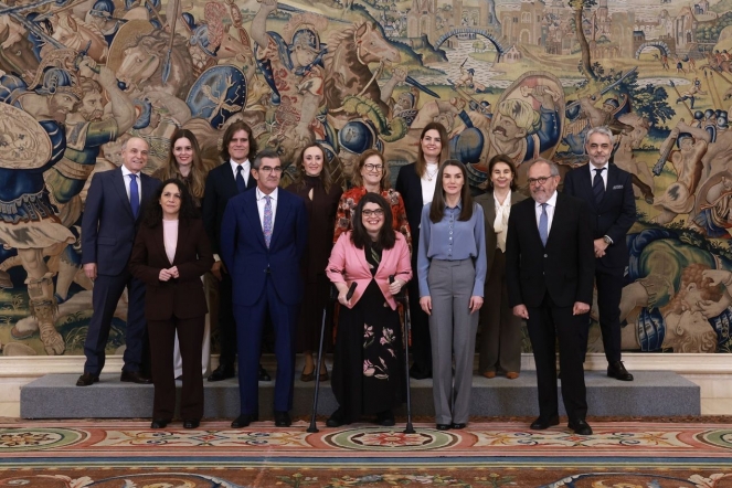 Su Majestad la Reina Letizia recibe en audiencia a representantes de la Fundación Claudia Tecglen