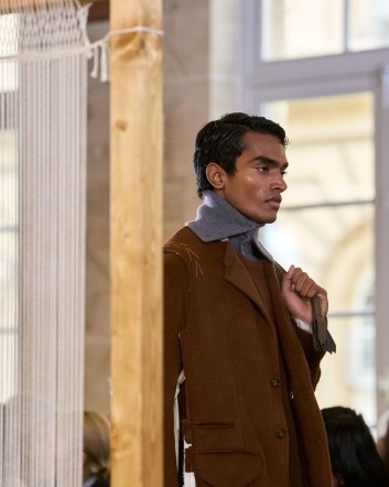 Arkhé Cosmetics repite como peluquería oficial del desfile de Sonia Carrasco en la Paris Fashion Week 2026