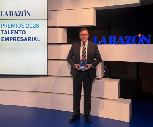 La Razón, distingue a Ignacio Campoy, CEO del Grupo Educativo Formación Universitaria, con el Premio Nacional al Talento