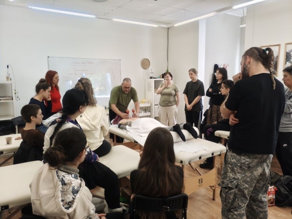 El Instituto San Qiang obtiene la ISO 9001 y agota plazas para su misión clínica en Nepal 2026