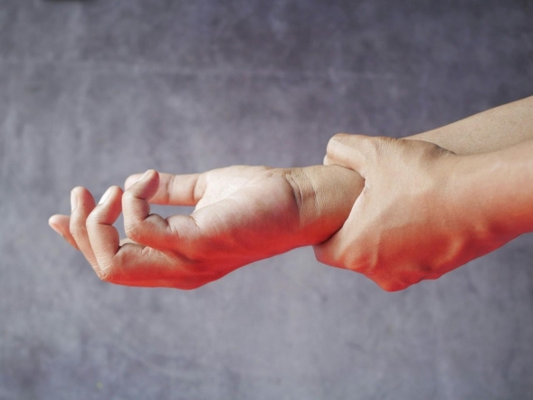 Dr. Samuel Pajares, traumatólogo de Policlínica Gipuzkoa: 