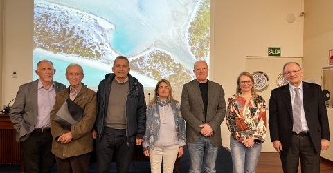 La Asociación para el Fomento de Políticos de Confianza impulsa el consenso legislativo para mejorar la investigación y 