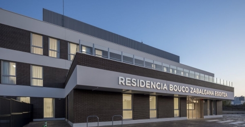 emeis inaugura su nueva residencia Bouco Vitoria Zabalgana