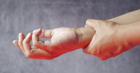 Dr. Samuel Pajares, traumatólogo de Policlínica Gipuzkoa: 