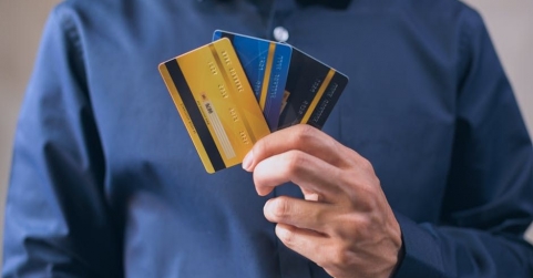 Plataforma de Reclamación explica el derecho de consumidores a reclamar cláusulas abusivas en contratos de crédito revol