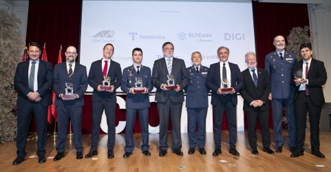 El Ejército del Aire y del Espacio, AMETIC y Cellnex, galardonados en Foro Telecos y Premios COITT 2025 